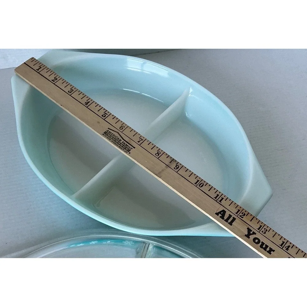 Pyrex Vintage Snowflake Divided Casserole Dish 1.5qt Turquoise MCM with Lid